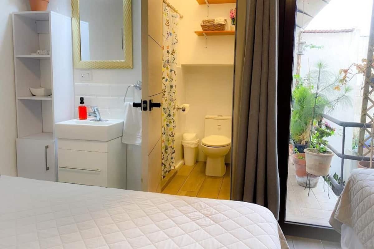 Family Room, Balcony