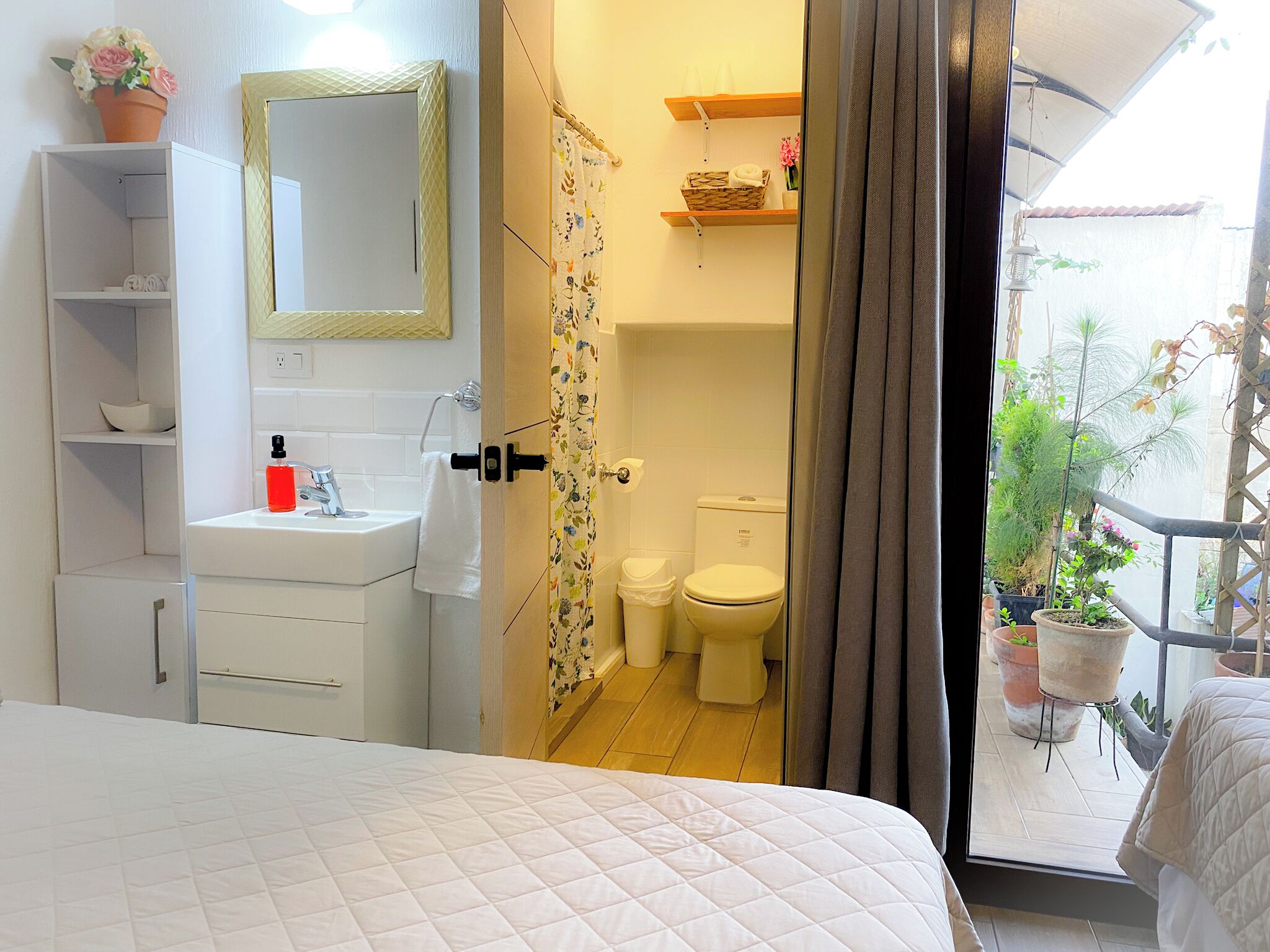 Habitación familiar, balcón | Baño | Toallas 