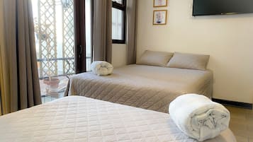 Blendingsgardiner, wi-fi (inkludert) og sengetøy