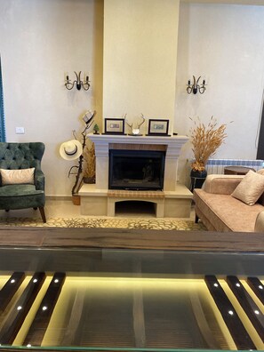 Interior - Cedar house jaj (Jaj)