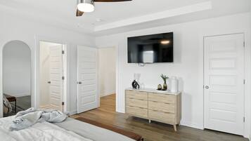 Townhome, 3 Bedrooms | 3 bedrooms, laptop workspace, iron/ironing board, free WiFi