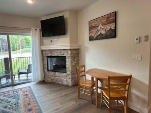 Condo, 1 Bedroom | Interior