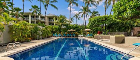 คอนโด, 2 ห้องนอน | สระว่ายน้ำ