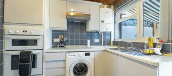 Falstones Cozy Retreat in Basildon