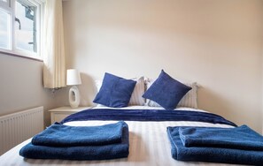 1 bedroom, free WiFi, bed sheets - Falstones Cozy Retreat in Basildon (Basildon)