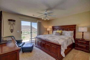 3 Schlafzimmer, Schreibtisch, Bügeleisen/Bügelbrett, kostenloses WLAN