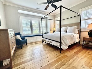 4 Schlafzimmer, Bügeleisen/Bügelbrett, Internetzugang, Bettwäsche