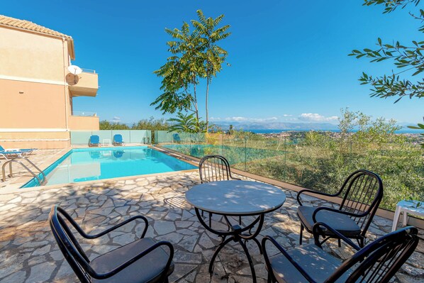 Villa | 3 bedrooms, Internet