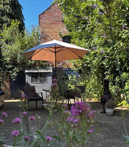 Leaf Retreat - A Rest in Nature. Pet-friendly!