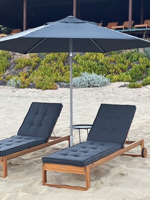 Front of property - hellofrom Beach House (Pangaio)