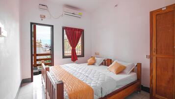 Deluxe Suite | Iron/ironing board, free WiFi, bed sheets