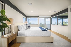 3 Schlafzimmer, Schreibtisch, Bügeleisen/Bügelbrett, WLAN