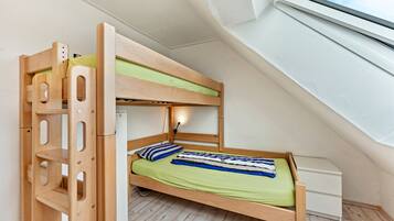 3 室のベッドルーム、WiFi、ベッドシーツ