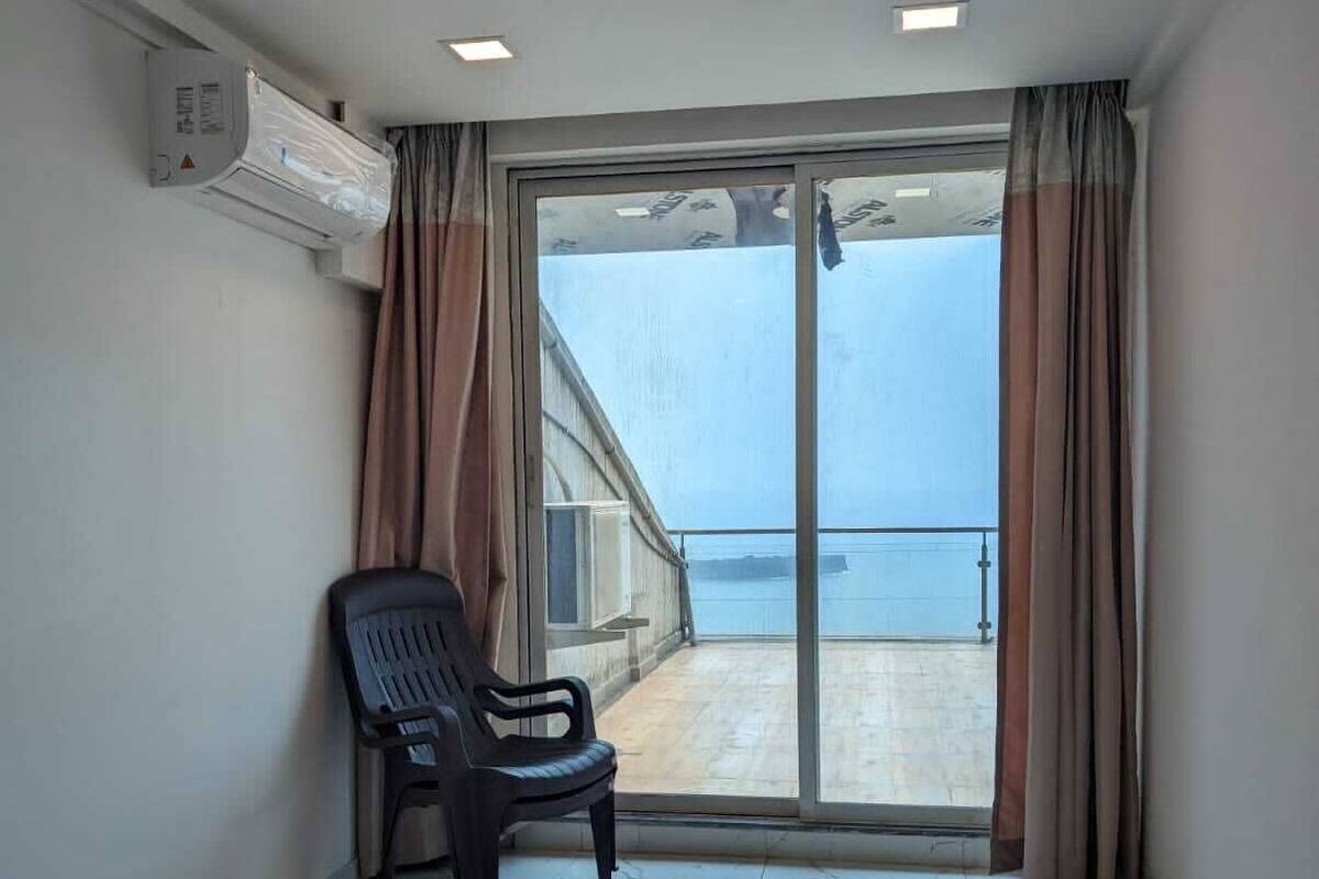 Executive Apartment, Balcony