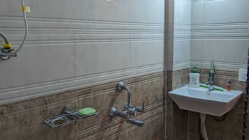 Executive-Apartment, Balkon | Badezimmer