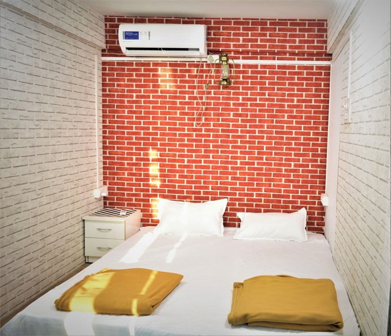 Wifi gratis y ropa de cama 