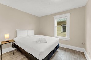 3 bedrooms, desk, iron/ironing board, travel crib