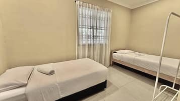 House, 4 Bedrooms, Smoking | 4 bedrooms