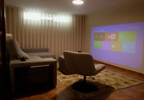 Maison, 5 chambres, fumeur, balcon | Salle de séjour