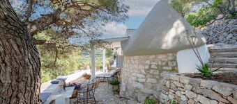 Trullo 'Rossi' with Mountain View, Wi-Fi and Air Conditioning