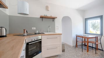 冰箱、炉灶、厨具/餐具