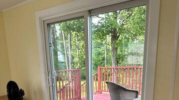 3 bedrooms, free WiFi, bed sheets