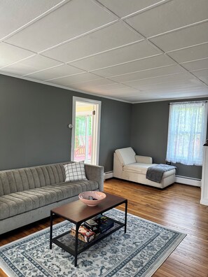 Smart TV, fireplace, video games, books