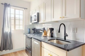 Fridge, microwave, oven, stovetop