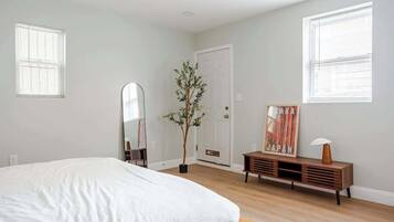 3 Schlafzimmer, Bügeleisen/Bügelbrett, WLAN, Bettwäsche