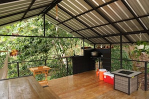 Kabin, 2 kamar tidur, akses difabel, Boleh Merokok | Taman