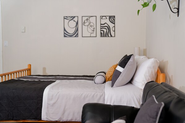 Desk, free WiFi, bed sheets