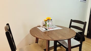 Appart'hĂŽtel, 1 chambre, terrasse | Restauration