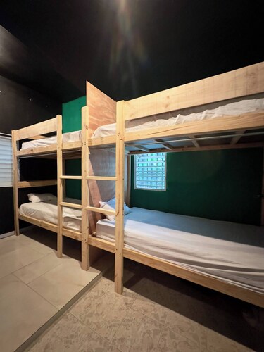 Room-bed, Breakfast and Vibe