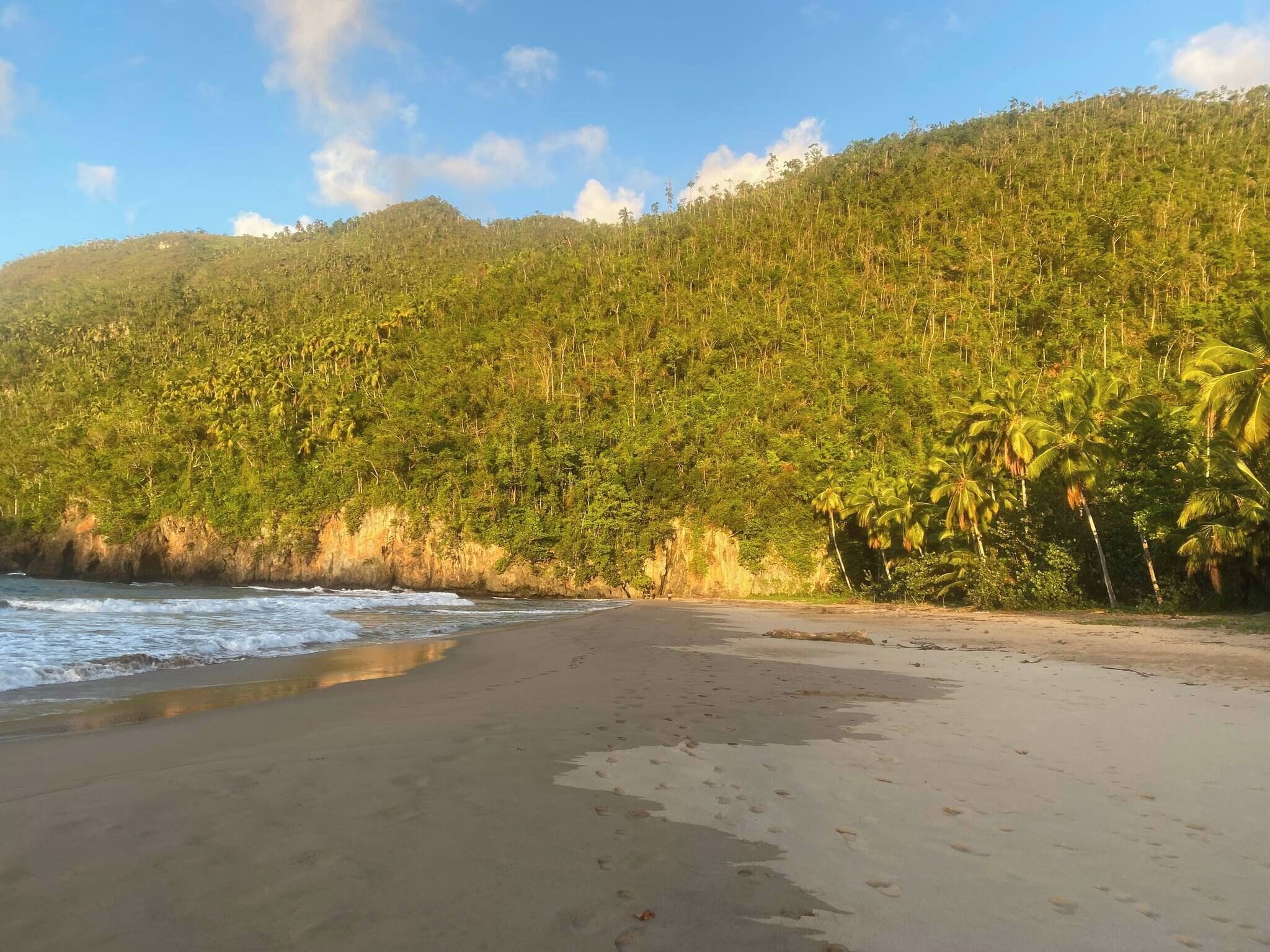 Shared Dormitory, 1 Bedroom, Smoking, Balcony | Beach