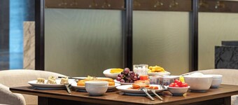 Changde Licheng Huating Hotel