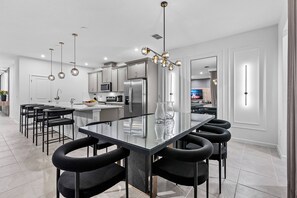 Dining - Brand New 07 Bedrooms At Solara Resort (Kissimmee)