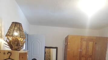 Shared Dormitory, 1 Bedroom, Smoking | 1 bedroom