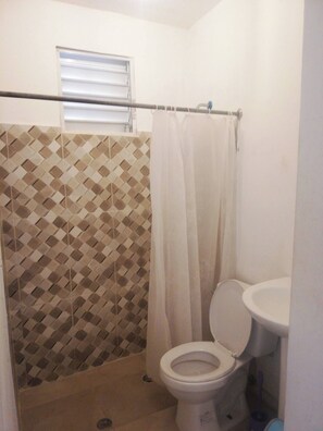 共同ドミトリー 1 ベッドルーム 喫煙可 | バスルーム