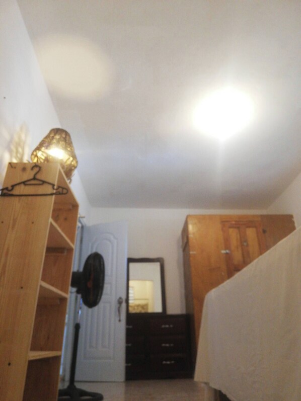 Shared Dormitory, 1 Bedroom, Smoking