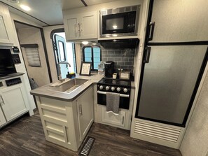 Microwave, stovetop