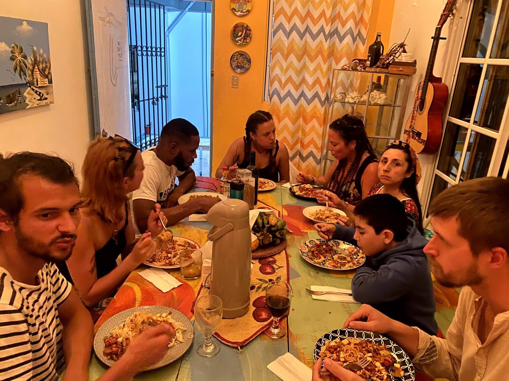 Habitación, 1 habitación, para fumadores, balcón | Restaurantes