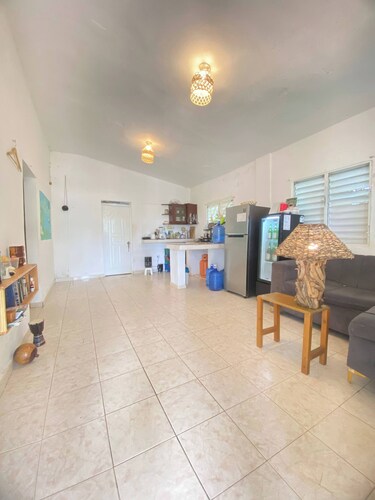 Room-bed-breakfast Lunch Tropical Priva