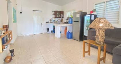 Room-bed-breakfast Lunch Tropical Priva