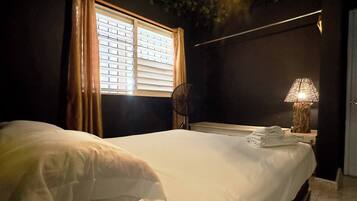 Room, 1 Bedroom, Smoking, Balcony | 1 bedroom