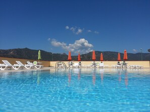 Apartment, 2 Schlafzimmer, Balkon | Pool