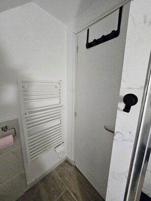 Interior - Penty in a quiet traditional village (Crozon)