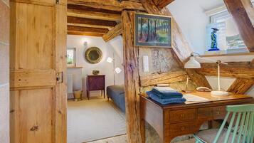 4 sovrum, strykjÀrn/strykbrÀda, wi-fi och sÀngklÀder