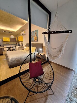 1 bedroom, desk, iron/ironing board, WiFi