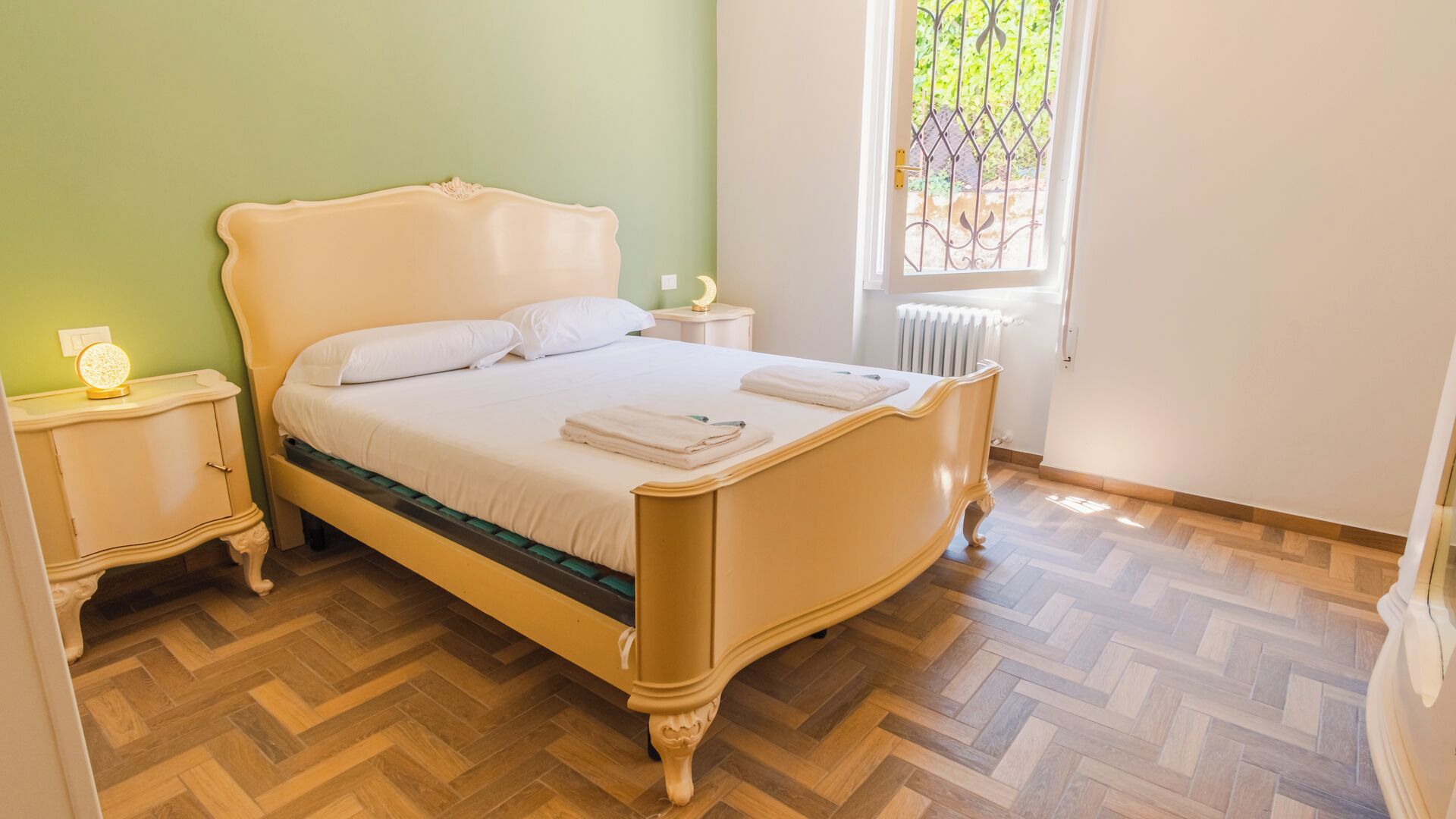 3 camere, ferro/asse da stiro, Wi-Fi gratuito, lenzuola