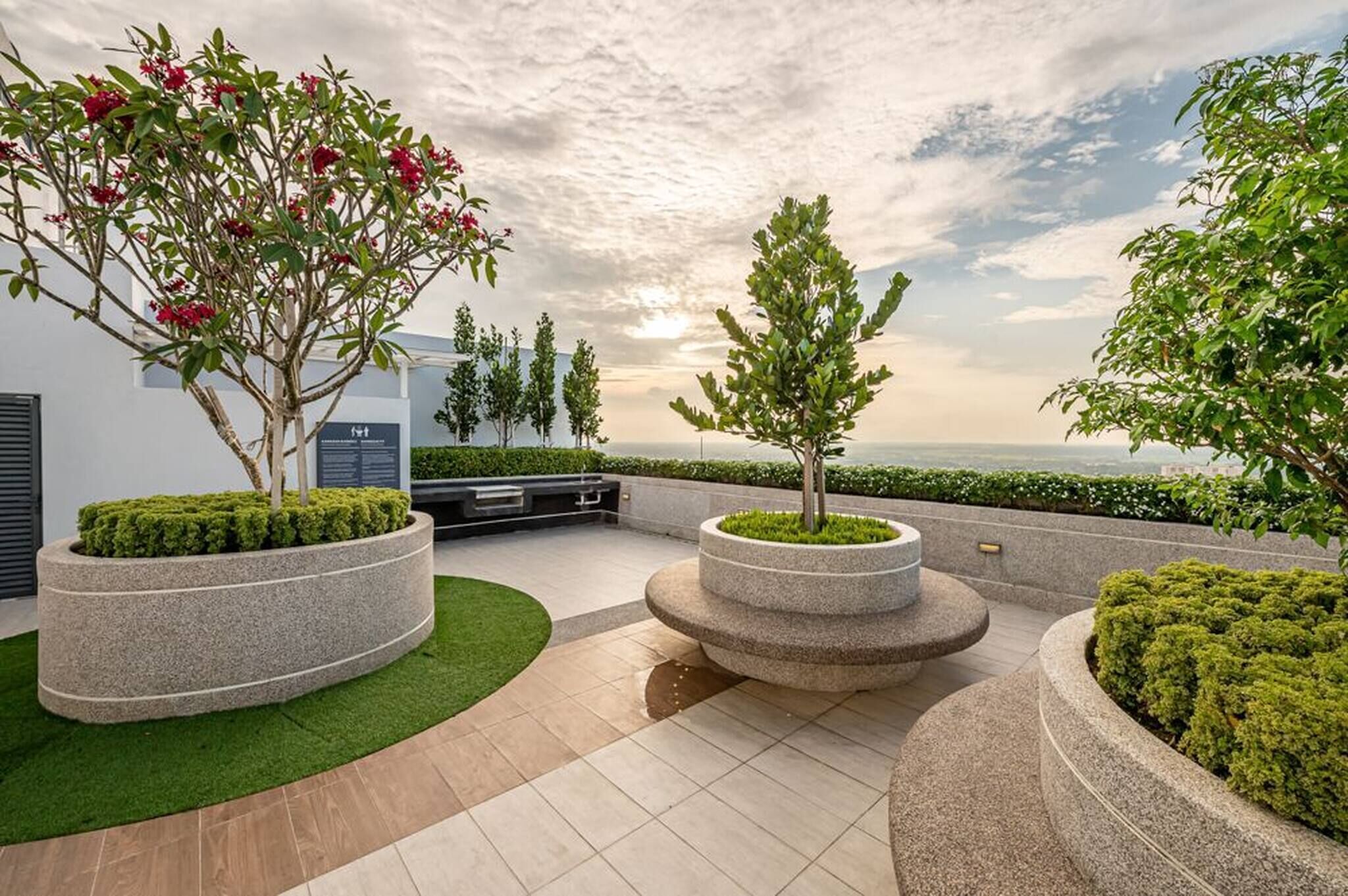 Appart'hôtel, 2 chambres, balcon, vue ville | Terrasse/Patio